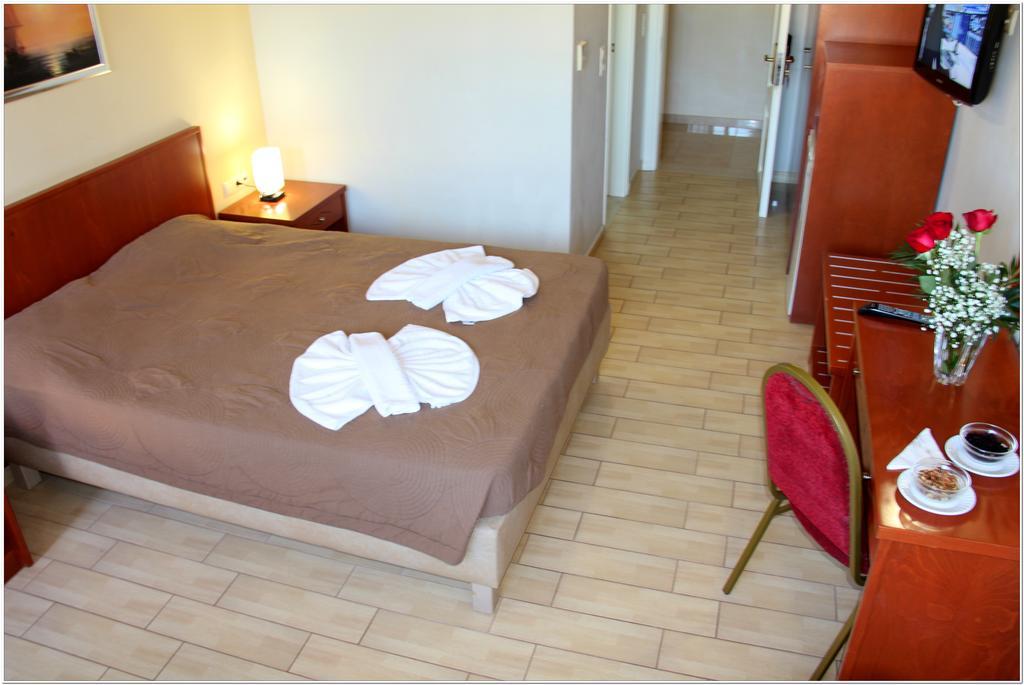 Agelia Beach Hotel Sfakaki Luaran gambar